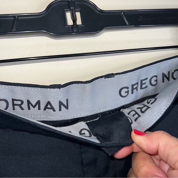 Greg Norman Collection Men’s Navy Golf Shorts Size 38 - Picture 5 of 7